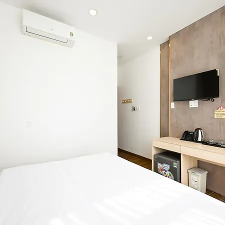 Lotus Airport Hotel Saigon Ho Chi Minh City Exterior photo